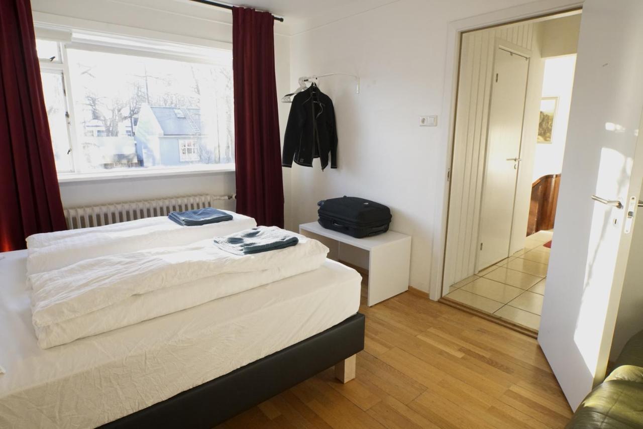 Apartament Cozy on the Strip Reykjavík Zewnętrze zdjęcie